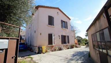 Grande propriété avec terrain constructible