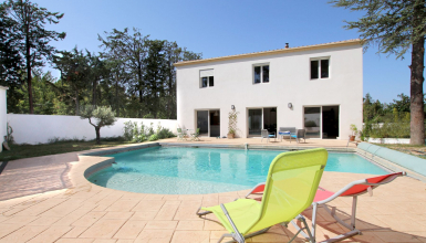 Superbe villa RT2012 avec piscine