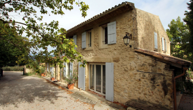 Belle maison en pierre rénovée
