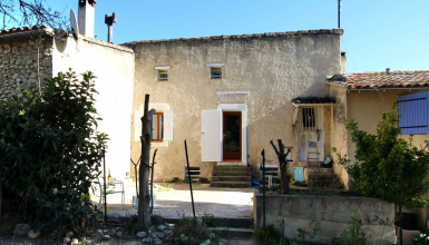 Maison de village avec grande terrasse