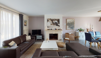 MAISON FAMILIALE, décoration contemporaine, 4 chambres