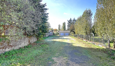 TERRAIN CONSTRUCTIBLE AVEC DOUBLE GARAGE