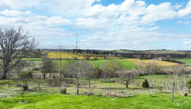 TERRAIN VIABILISE AVEC VUE-HORS LOTISSEMENT