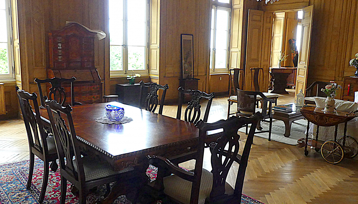 Salon