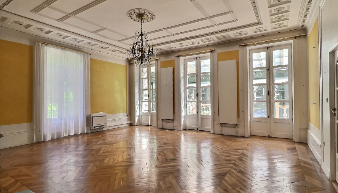 Salon